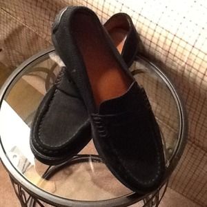 Tod's classic black suede lofer