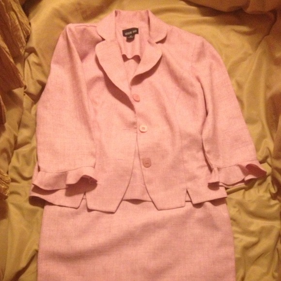 Leslie Fay Two Piece Skirt Suit