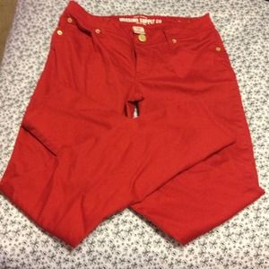 Red skinny pants