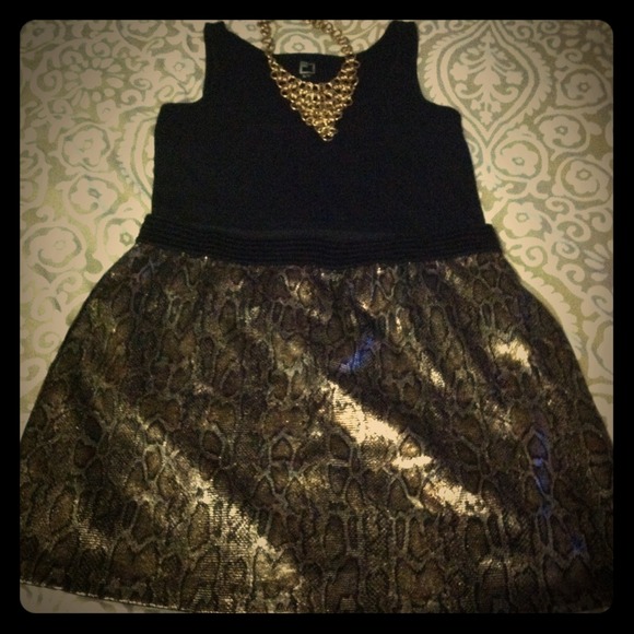 SOLD! Bundle of skirt, tank & backpack.