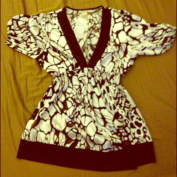 Black and white blouse