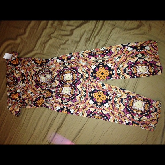 Love j"  romper  fit me to big 👘😢