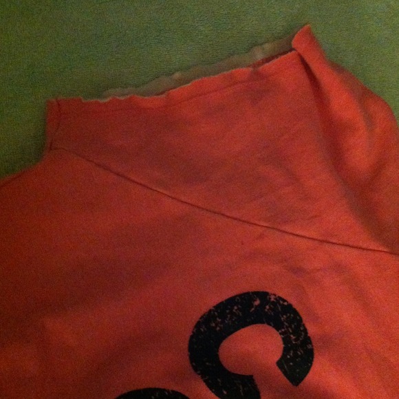 Crop top - Picture 3 of 4