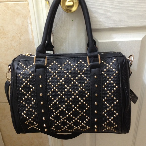Sexy Black studded handbag - Picture 4 of 4