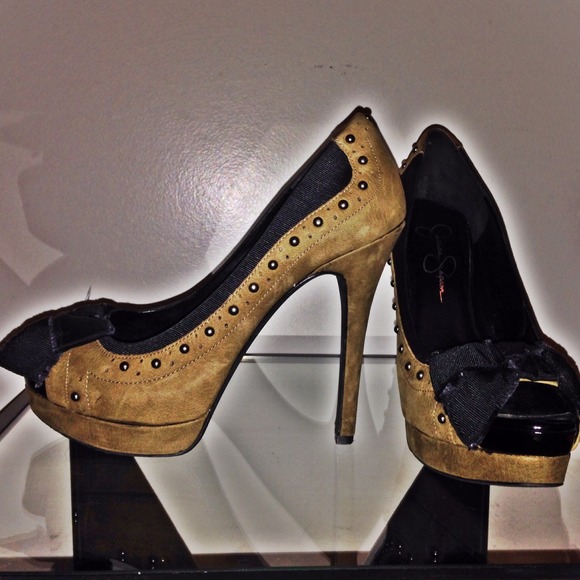 Jessica Simpson Shoes - Jessica Simpson Easten Shoe in army brown