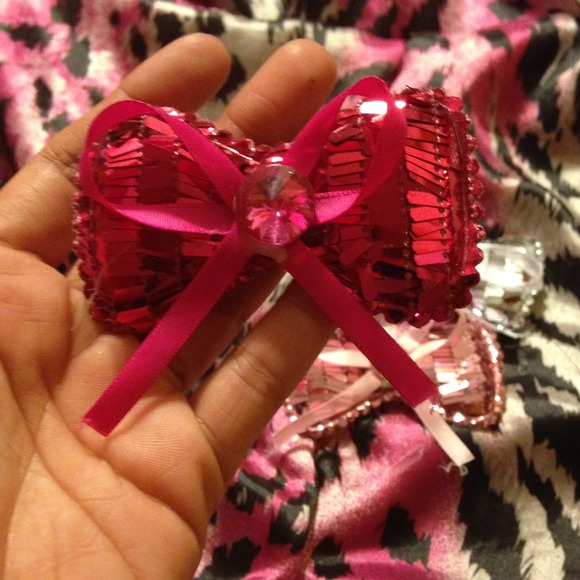 Hair bow - Picture 2 of 3