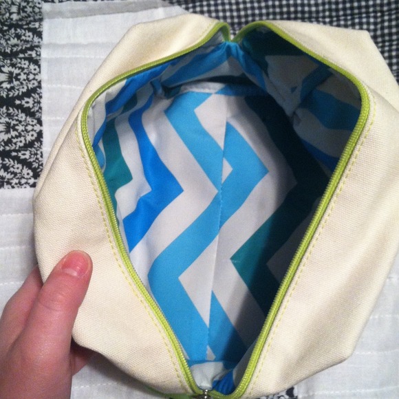 Sold In Bundle - Picture 2 of 4