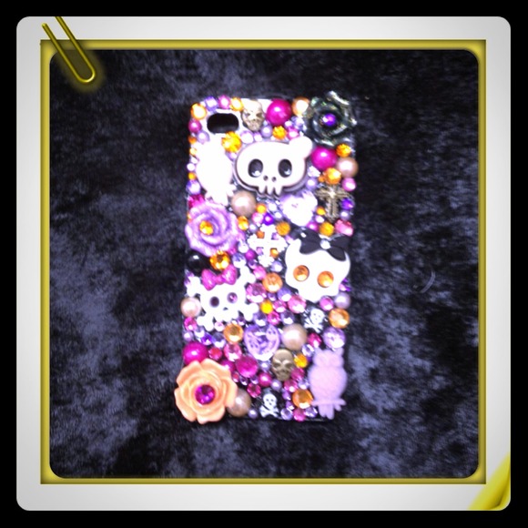 Skulls phone case