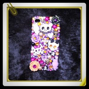 Skulls phone case