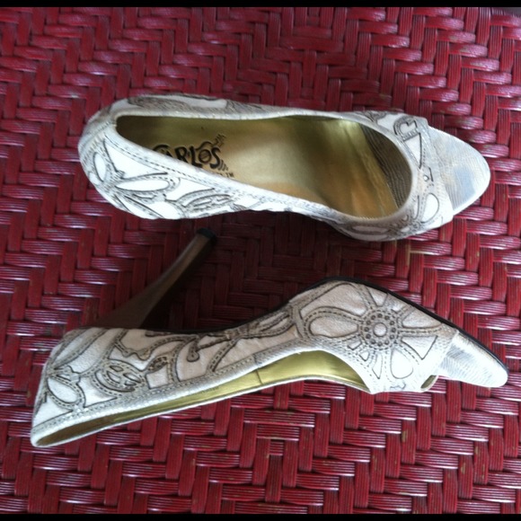 Carlos Santana Shoes - 🚫Sold🚫Carlos Santana Heel