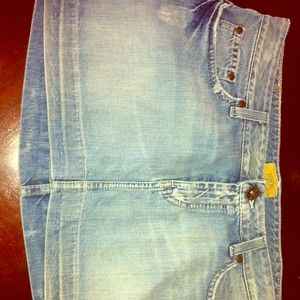 BKE mini skirt from The Buckle