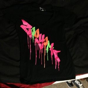 Black Zoo York v neck tee