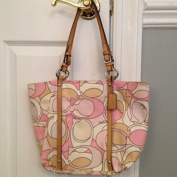 <RESERVED> Coach purse