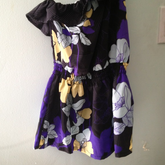 Oneil floral Oneil shirt and MK skirt bundle