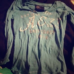 American Eagle light blue small v neck top