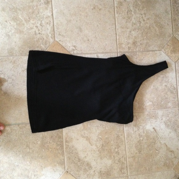 Black top with silver and pink shiny sequins - Picture 3 of 3