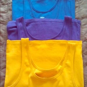 Lot of three tanks for layering