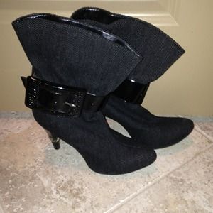 Jessica Simpson black and grey detail boots
