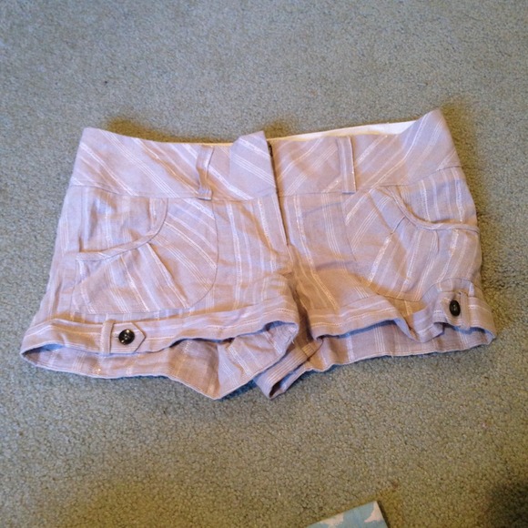 Tan and cream stripes casual shorts - Picture 1 of 2