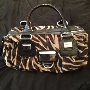 Guess purse!💋