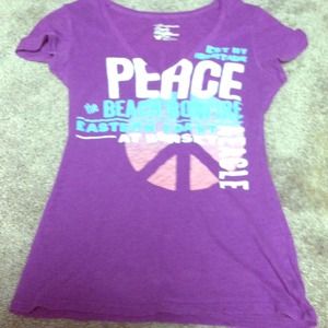 American eagle outfitters v neck t-shirt