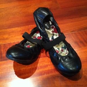 Black Madden Girl ballet flats