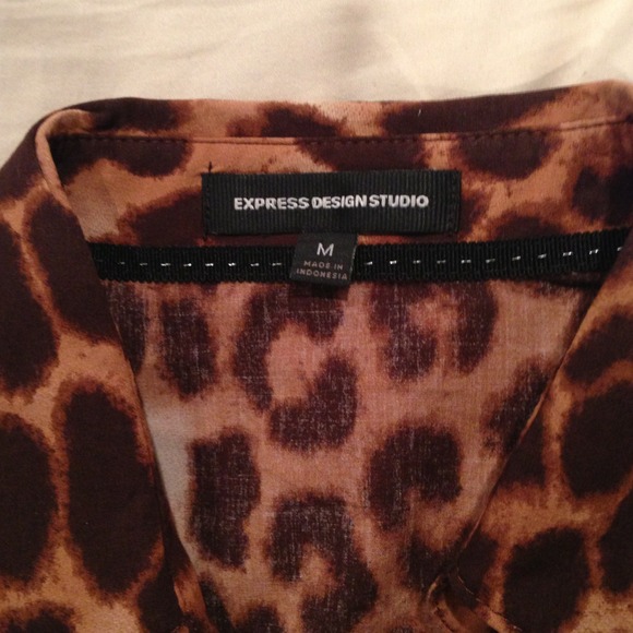 Express Design Studio Leopard Shirt - Picture 2 of 3
