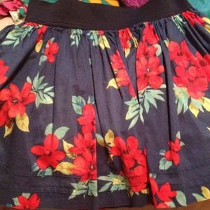 Hollister floral skirt