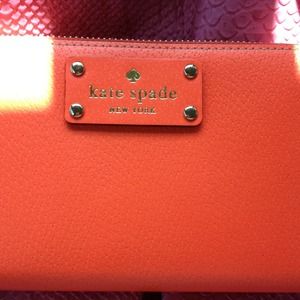 ⛔Sold Large coral Kate Spade continental wallet