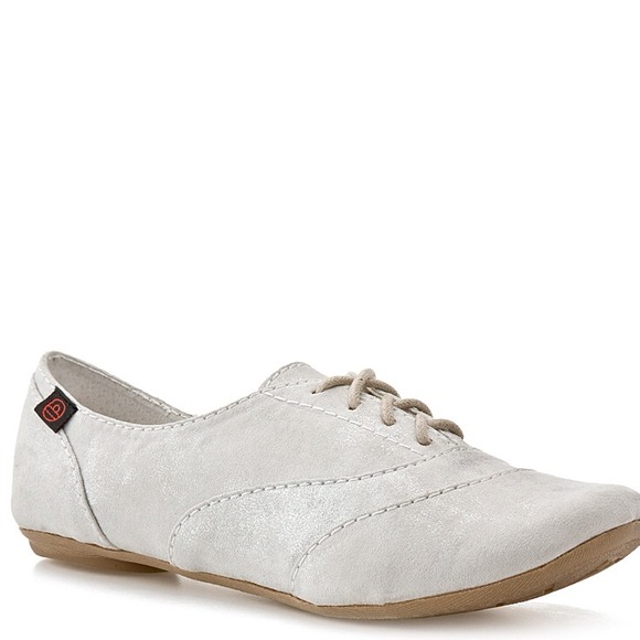 Big Buddha Shoes - REDUCED Big Buddha Baby Oxford Flat in white
