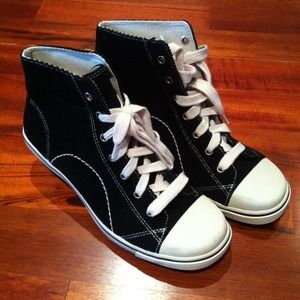 Chinese Laundry raised heel sneakers