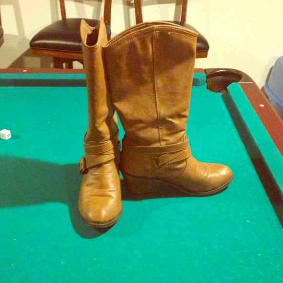 Bongo boots