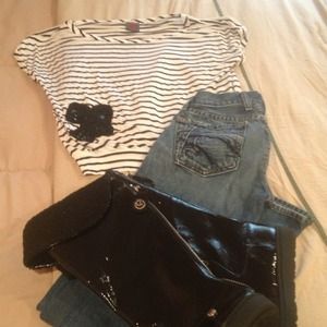 🚫SOLD🚫Sequin Bow Loose Fitting Tee