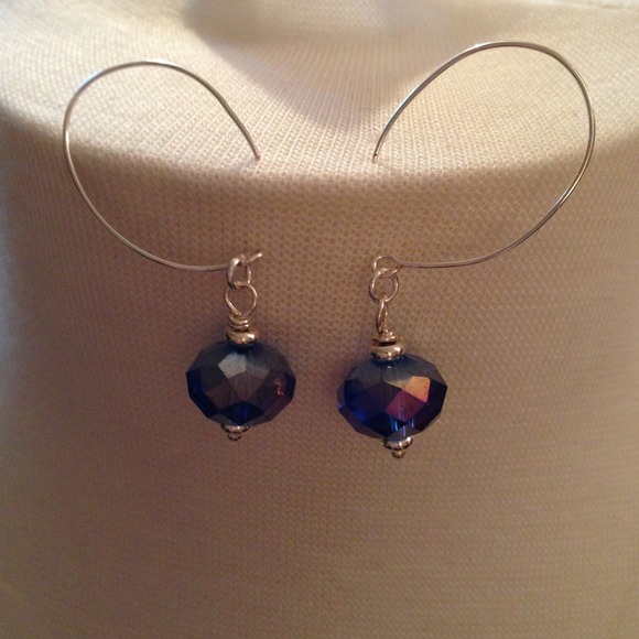 SOLD. Floating Necklace and Earring Set - Picture 2 of 3