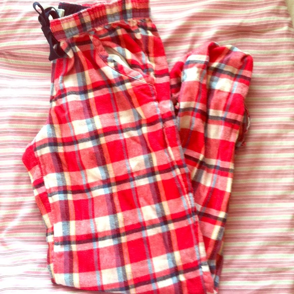 ***SOLD***Aerie flannel cropped pj bottoms