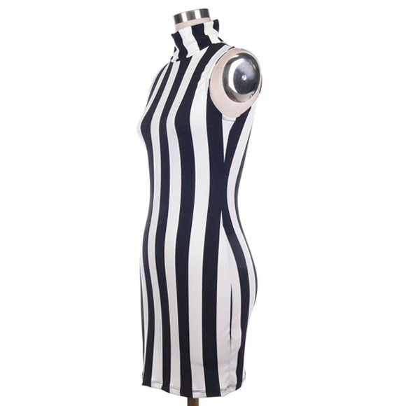 Sexy crop neck stripe dress. - Picture 2 of 3