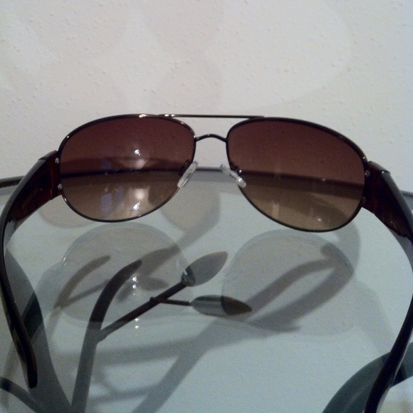 ❌TRADED❌ Nine West brown lense aviator sunglasses main image 4