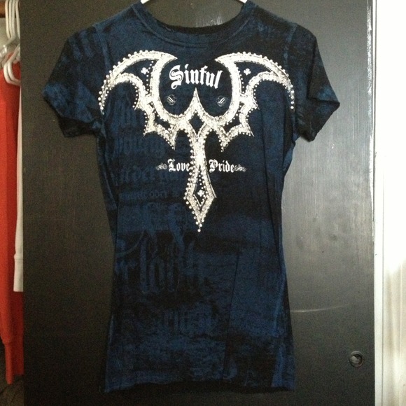 Sinful "Love & Pride" tee