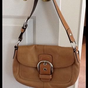 *SOLD**** Authentic Coach Leather Purse