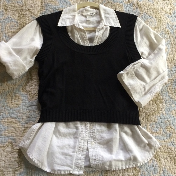 Express Sweaters - Bundle 💖Express,Very nice black @grey vest 💖