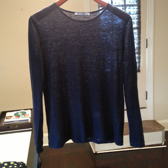 Loose long sleeve tee