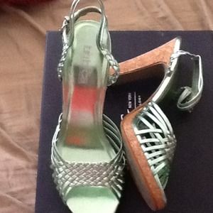 Kenneth Cole TriBeCa sandals