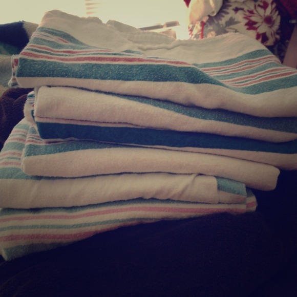 6 receiving blankets