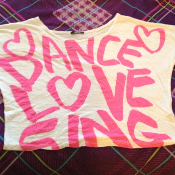 💢TRADED 💢Gym Top - Picture 2 of 2