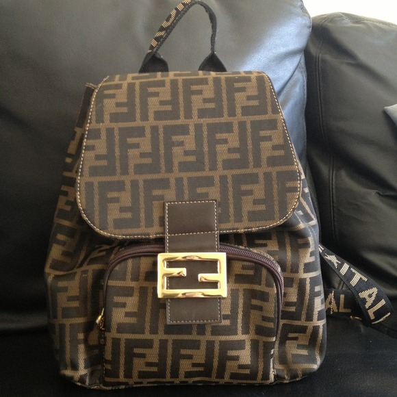 REDUCE👜💥FENDI Back pack