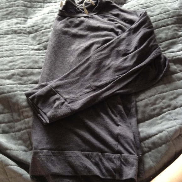 Forever 21 sweater - Picture 1 of 3