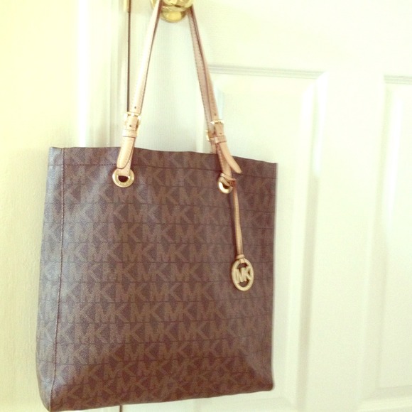 Michael Kors Logo Print Jet Set Tote