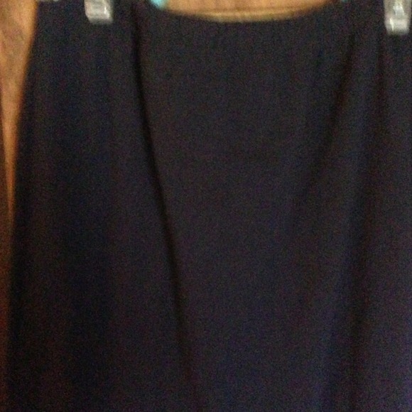 Skirt - Picture 2 of 2