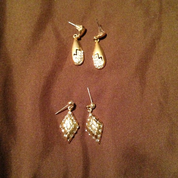 good deal earing 2 for $19 original $25 each