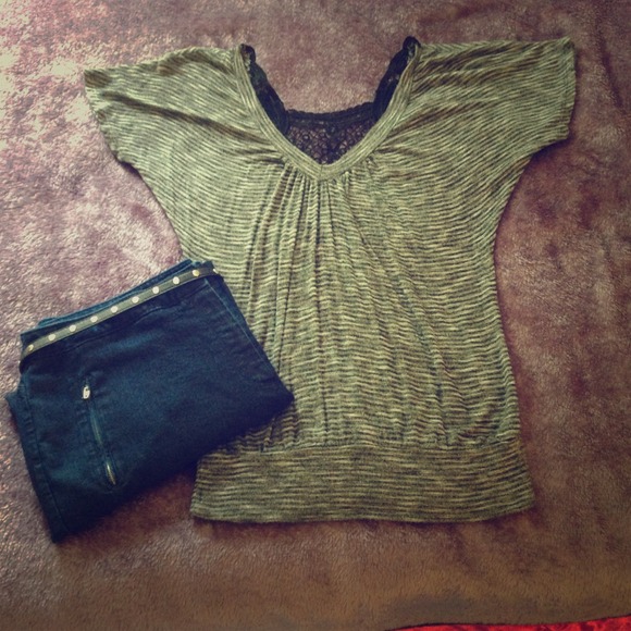 Lace V back top